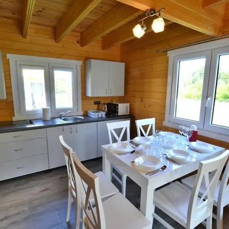 Comfortable Homes, Pool, Sauna, Whirlpool 우스트 노리 모르스키
