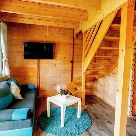 Comfortable Homes, Pool, Sauna, Whirlpool *