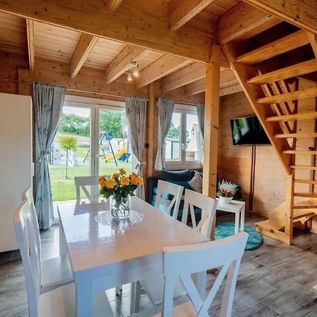 Comfortable Homes, Pool, Sauna, Whirlpool *